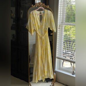 Taj by Sabrina Crippa NWT Yellow Beaded Embroidered Parrot V-Neck Maxi Dress